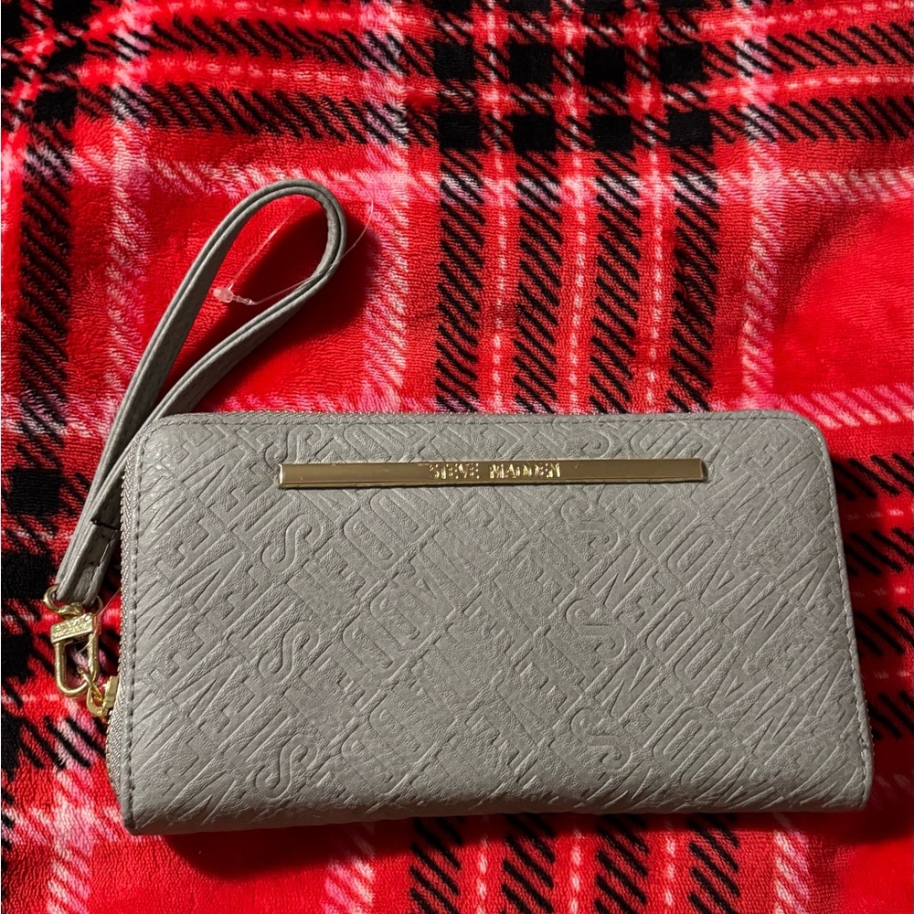 Steve Madden Gray Wristlet Clutch